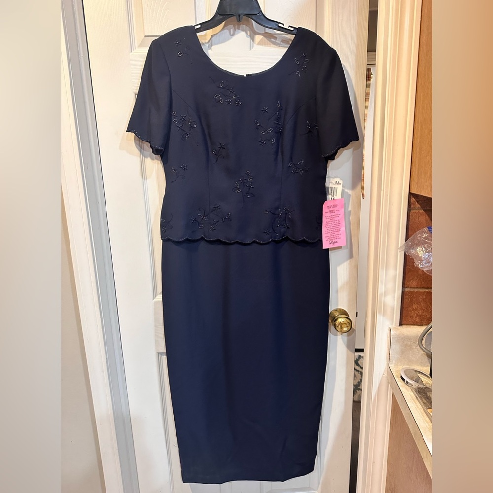 R & M Richard's navy blue sequined formal dress size 16 - Picture 1 of 7